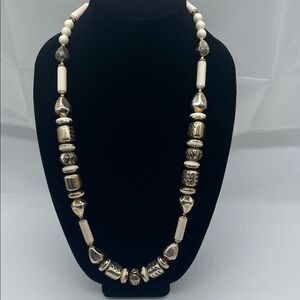 Richelieu Gold and Cream Beaded Necklace
